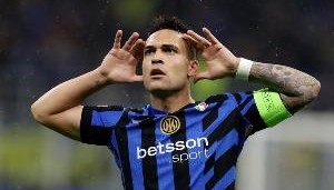 劳塔罗自18-19赛季以来联赛直接参与143球，同期意甲第二多