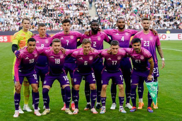 1717805647751037389.jpg 2155833367-612x612.jpg